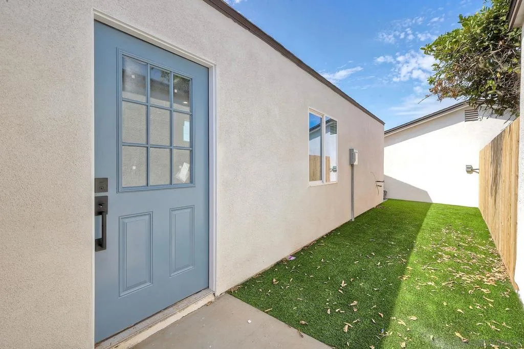 , Imperial Beach, California 91932 home-pic-28