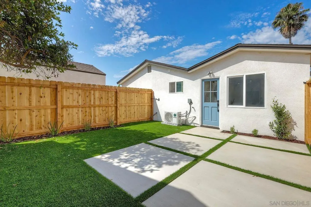 , Imperial Beach, California 91932 home-pic-22