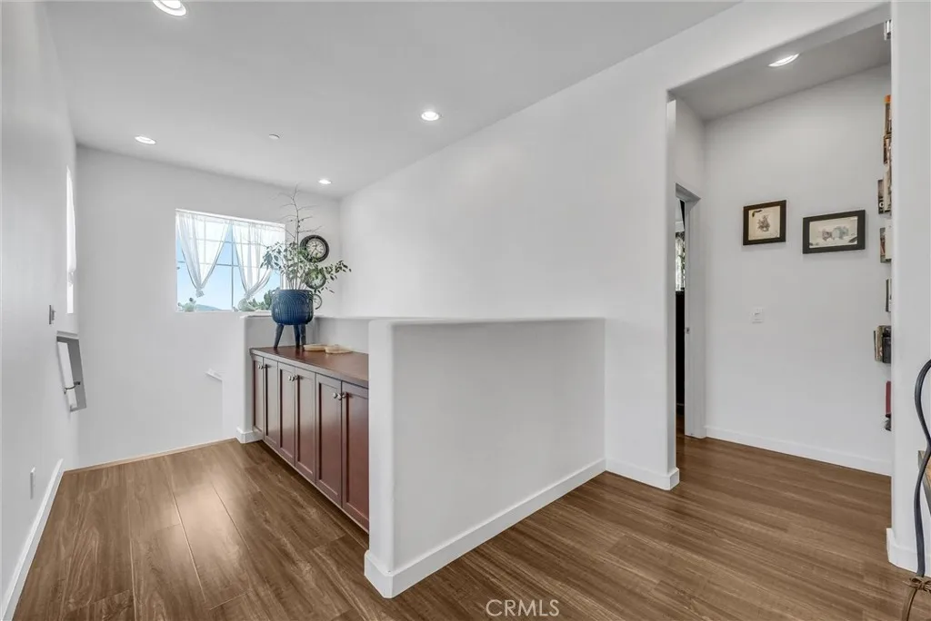 12018 Dewar Drive, Riverside, California 92505 home-pic-10