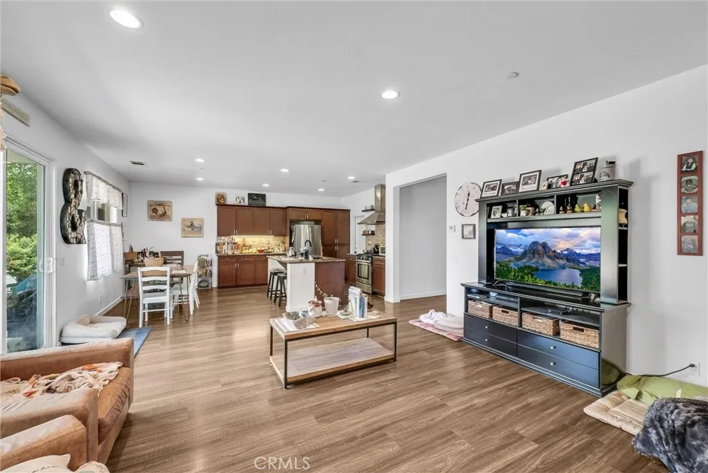 12018 Dewar Drive, Riverside, California 92505 home-pic-8