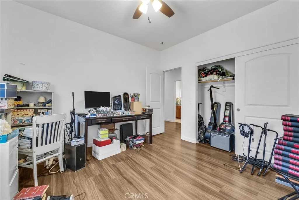 12018 Dewar Drive, Riverside, California 92505 home-pic-17