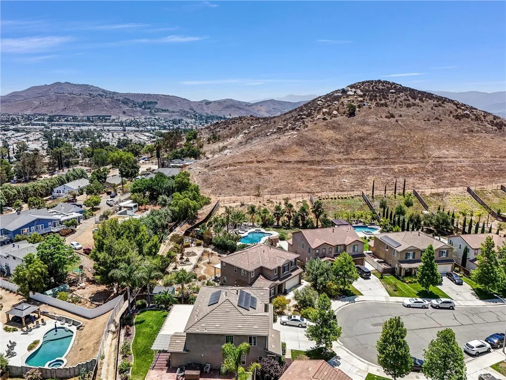 12018 Dewar Drive, Riverside, California 92505 home-pic-31