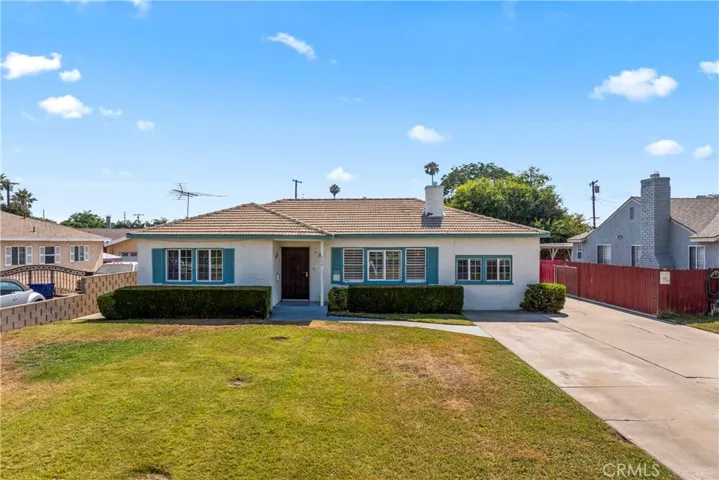 956 Grand Avenue, Colton, California 92324
