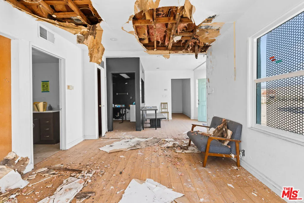 3051 N Coolidge Avenue, Los Angeles, California 90039 home-pic-16