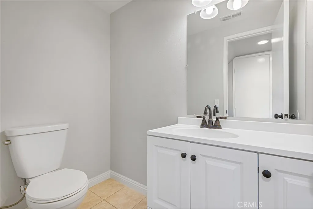 32 Goldenbush, Irvine, California 92604 home-pic-20