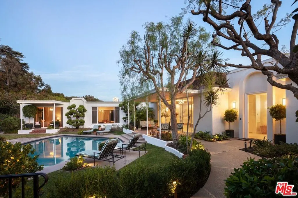 510 Stonewood Drive, Beverly Hills, California 90210 home-pic-3