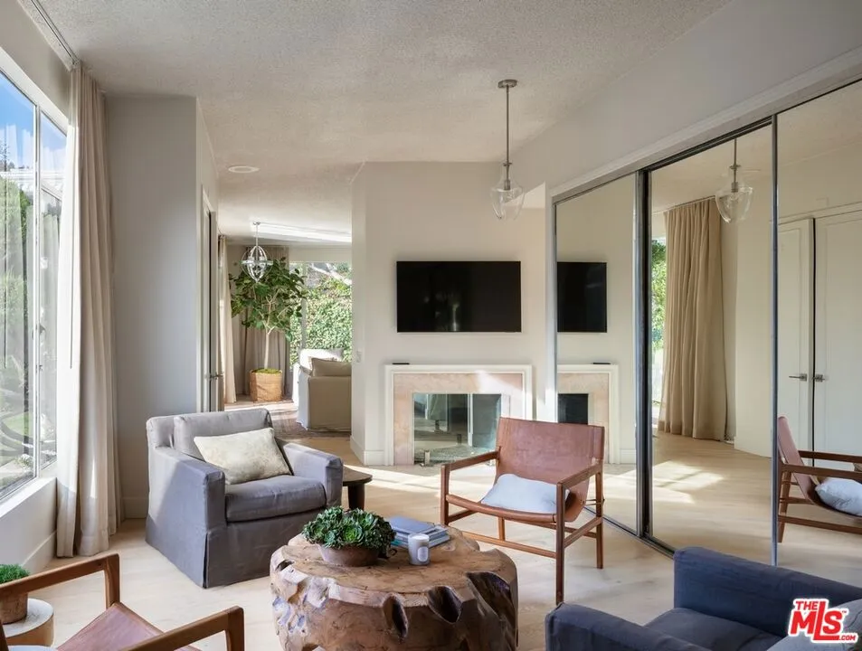 510 Stonewood Drive, Beverly Hills, California 90210 home-pic-11