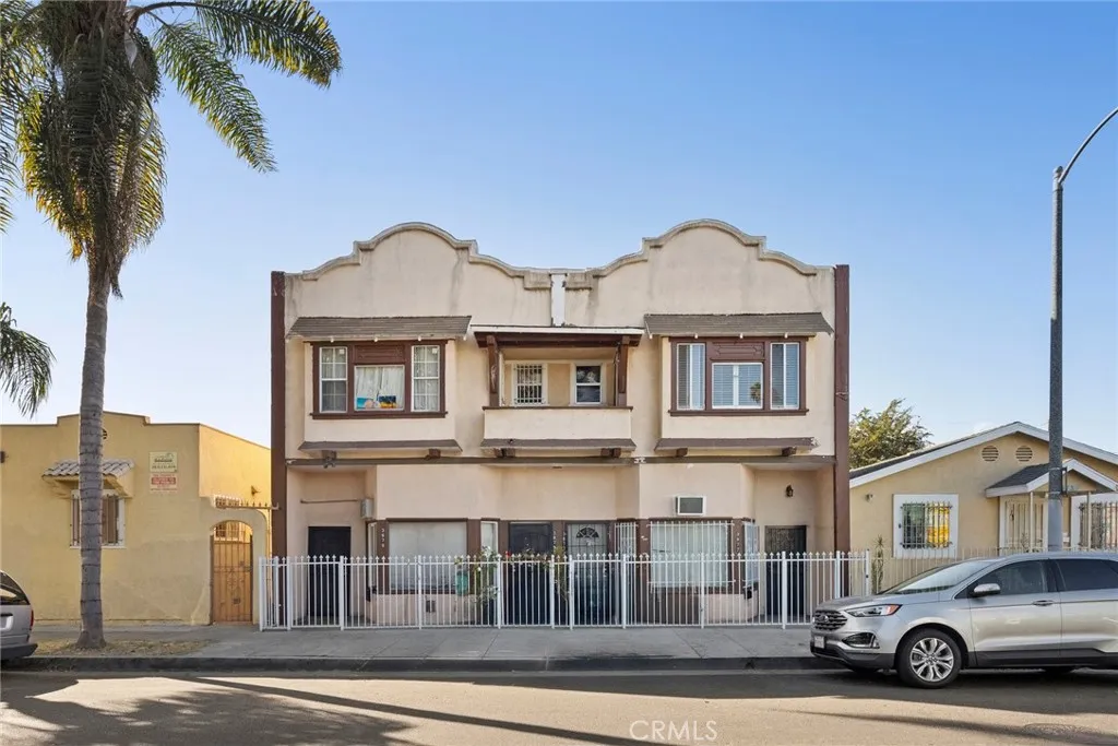 3877 Denker Avenue, Los Angeles, California 90062 home-pic-0