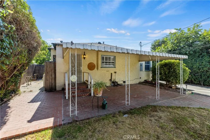 5425 Strohm Ave, North Hollywood, California 91601