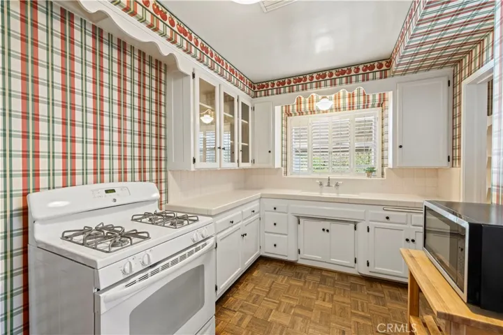 5425 Strohm Ave, North Hollywood, California 91601