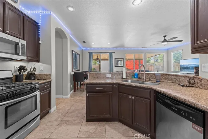 36859 Rancho Kiel Road, Winchester, California 92596