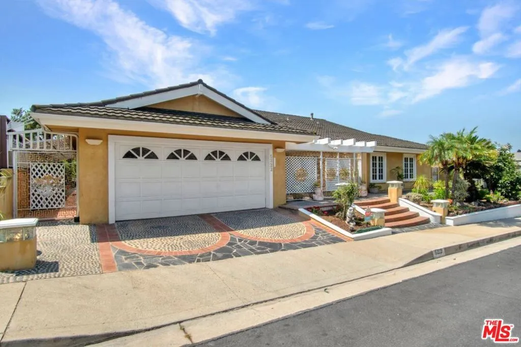 5222 Los Franciscos Way, Los Angeles, California 90027 home-pic-1