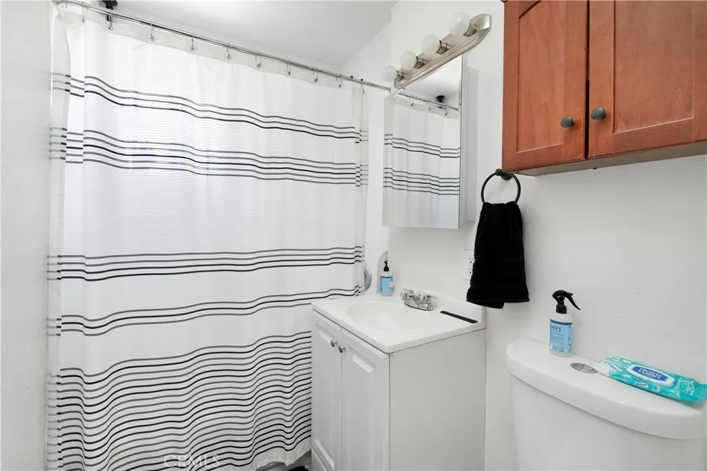 4712 W 152nd Street, Lawndale, California 90260 home-pic-17