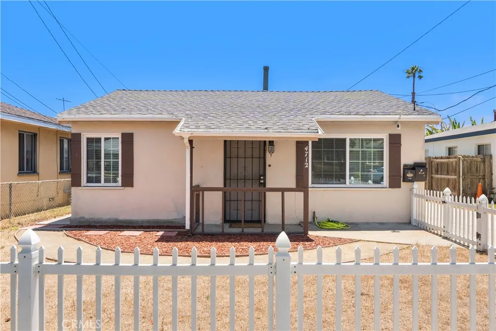 4712 W 152nd Street, Lawndale, California 90260 home-pic-0