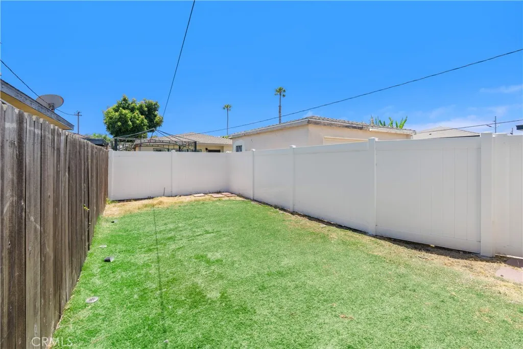 4712 W 152nd Street, Lawndale, California 90260 home-pic-4