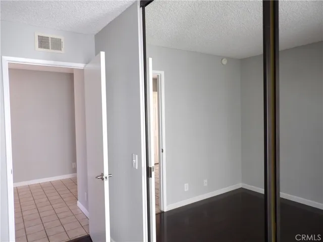23194 Villena, Mission Viejo, California 92692