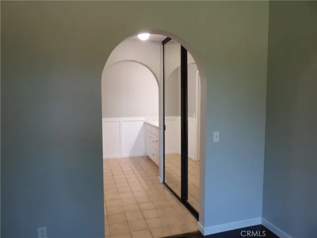23194 Villena, Mission Viejo, California 92692