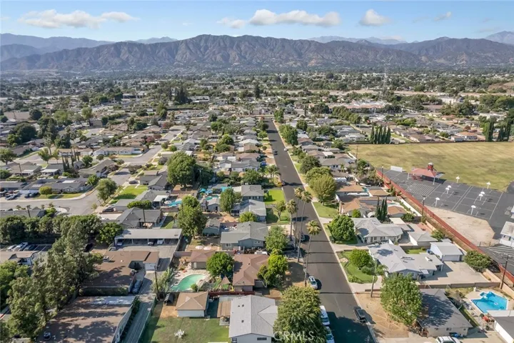 1371 S Bender Avenue, Glendora, California 91740