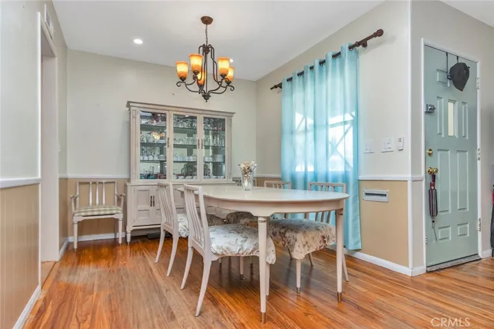 1371 S Bender Avenue, Glendora, California 91740
