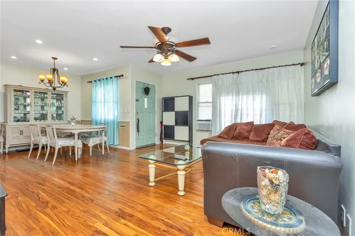 1371 S Bender Avenue, Glendora, California 91740