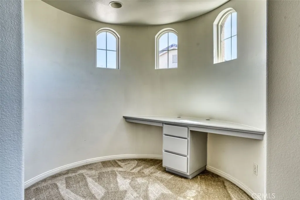 37928 Pisces Circle, Palmdale, California 93552 home-pic-24