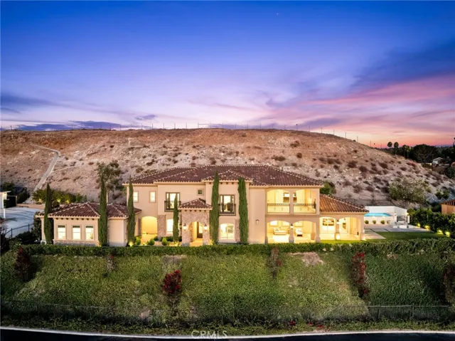 5662 Royal Ridge Court, Riverside, California 92506