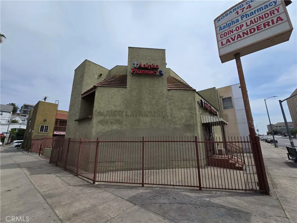 174 S Alvarado St