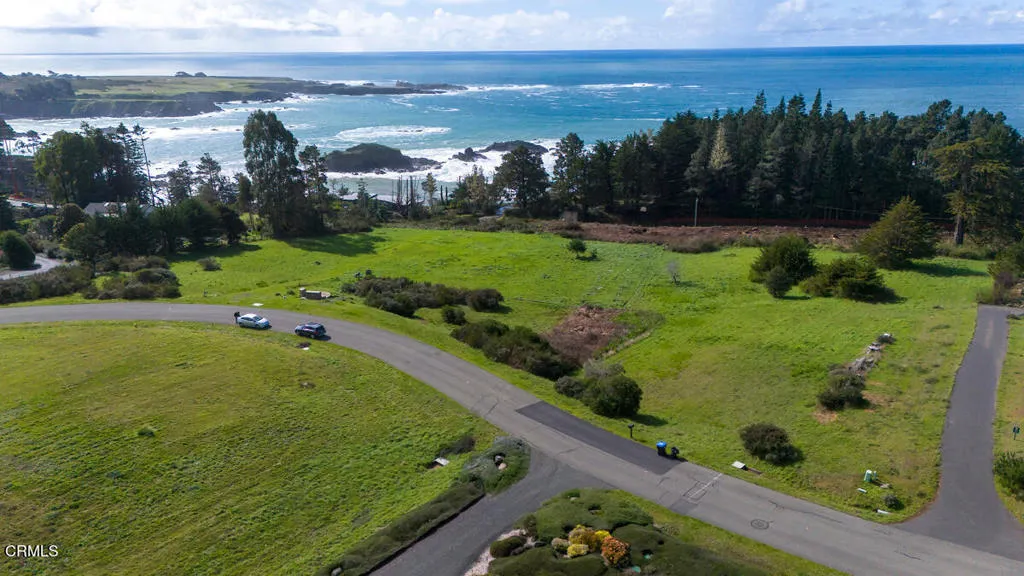 Baywood lot