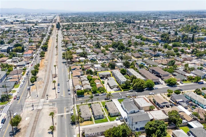6210 Heliotrope Avenue, Bell, California 90201