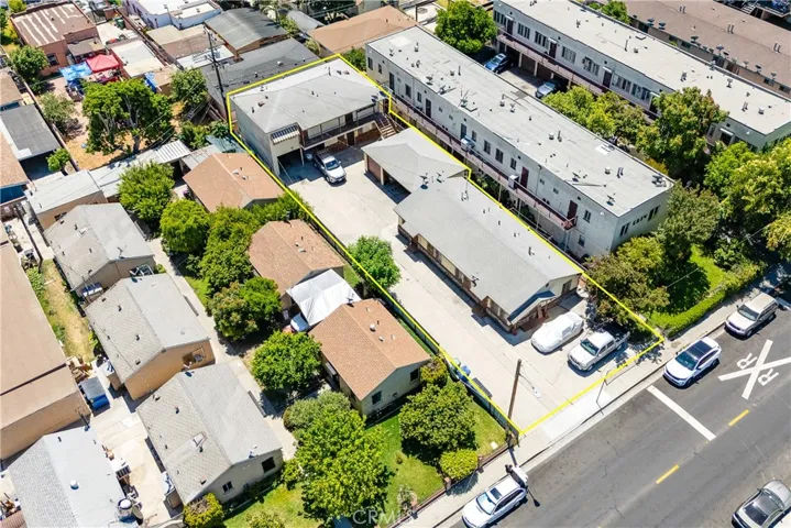 6210 Heliotrope Avenue, Bell, California 90201