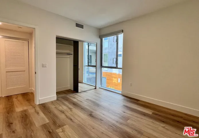5801 Camerford Avenue 204, Los Angeles, California 90038
