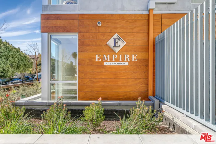 5801 Camerford Avenue 204, Los Angeles, California 90038