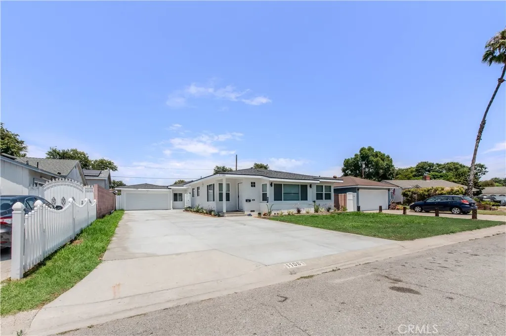 11081 Iris Drive, Garden Grove, California 92840 home-pic-32
