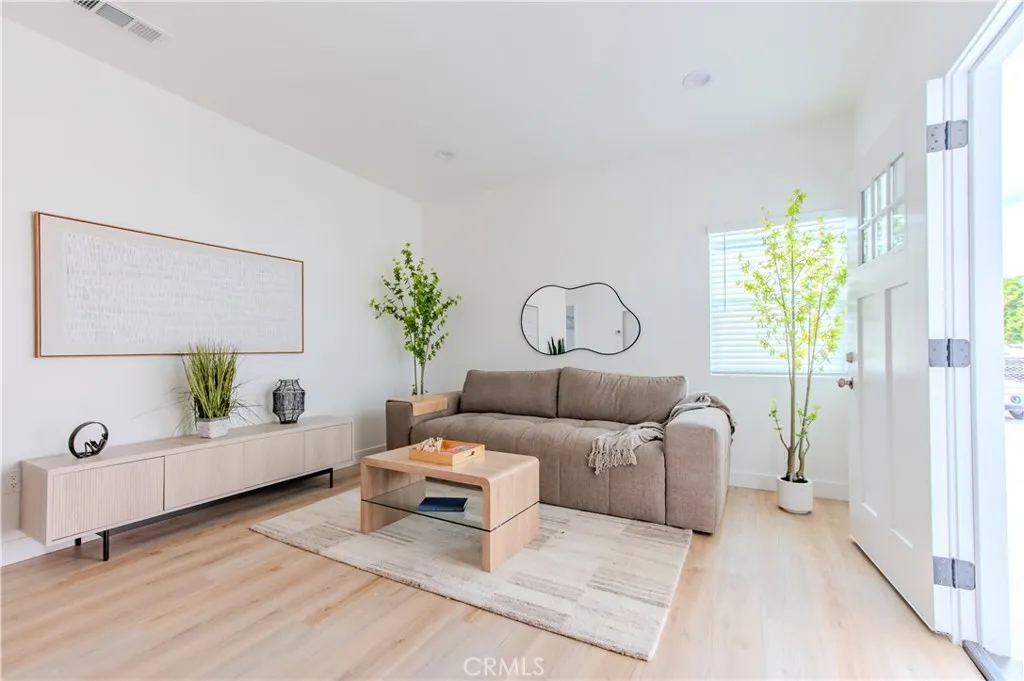 11081 Iris Drive, Garden Grove, California 92840 home-pic-14