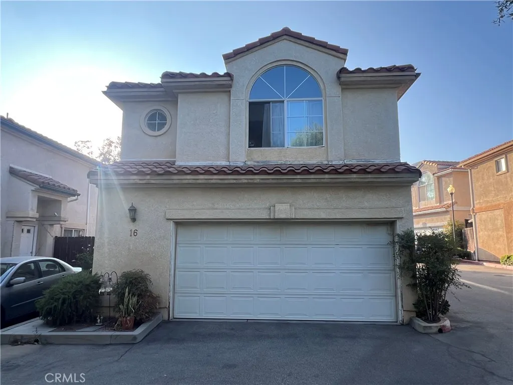 13775 Glenoaks Boulevard 16, Rancho Cascades, California 91342, 3 Bedrooms Bedrooms, ,3 BathroomsBathrooms,Residential,For Sale,Glenoaks,BB25169726