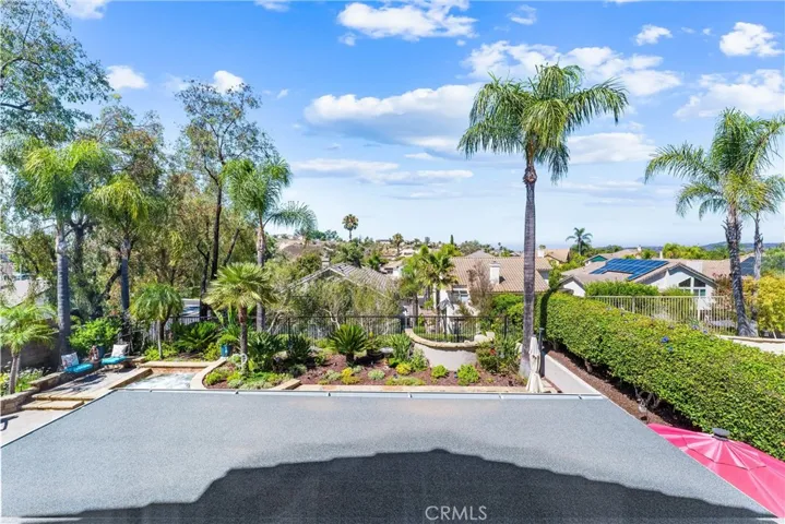 views from the master. Possible deck is designed for one.