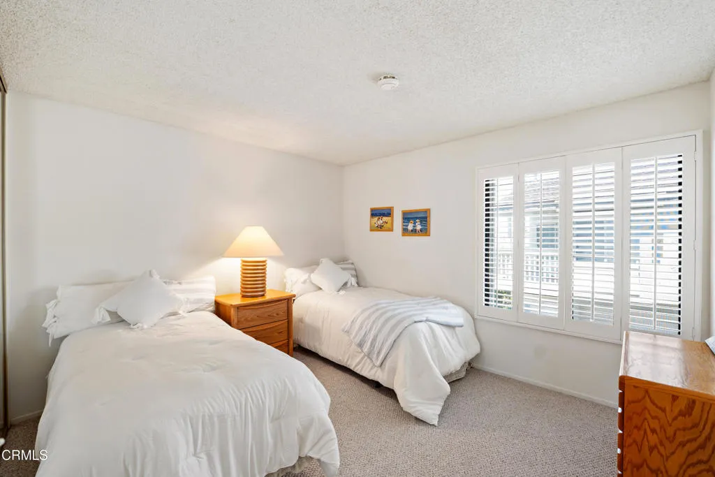 3310 Sunset Lane, Oxnard, California 93035 home-pic-22