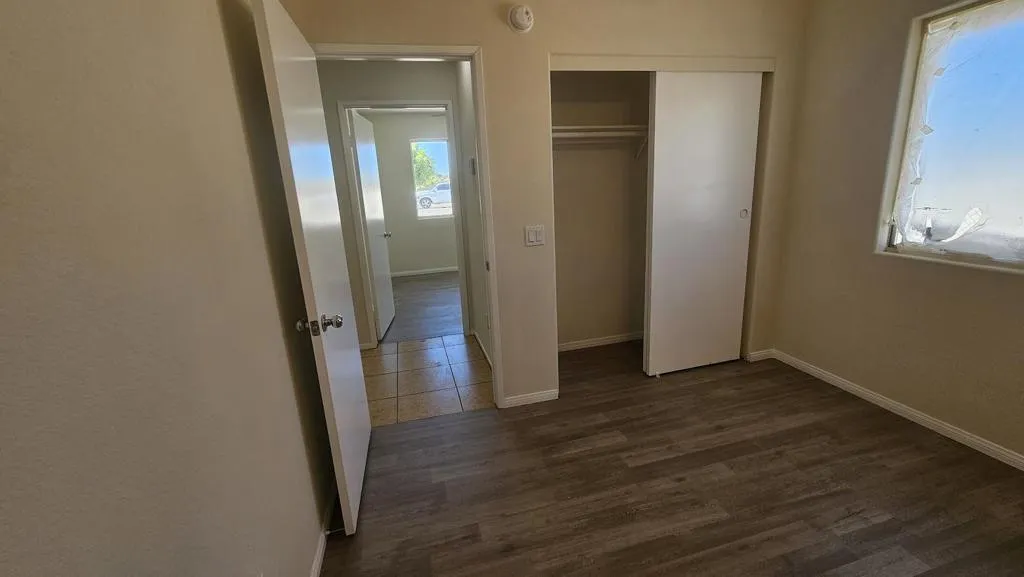 1288 Black Sea Avenue, Thermal, California 92274 home-pic-8