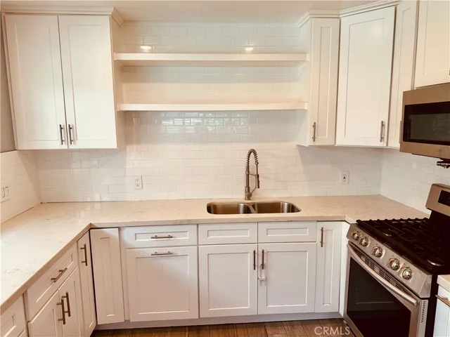 20615 Leadwell Street, Winnetka, California 91306