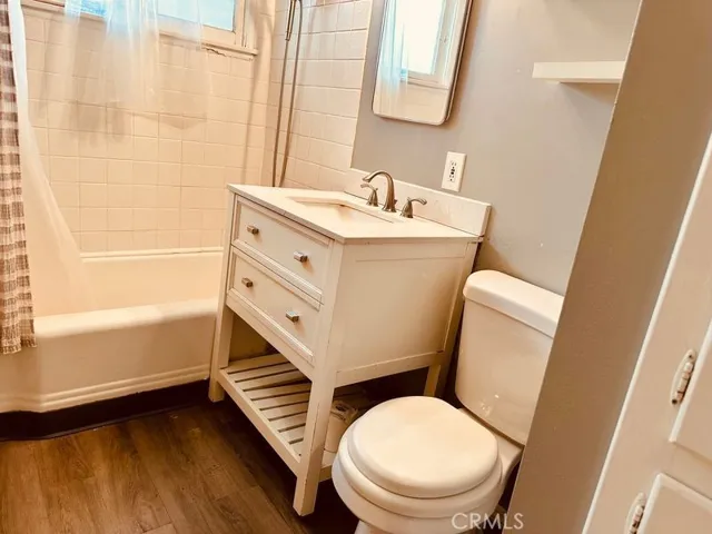 20615 Leadwell Street, Winnetka, California 91306