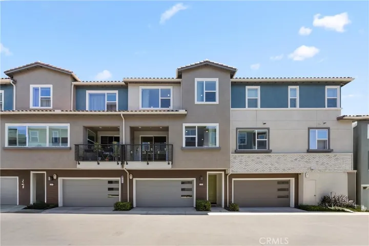 275 Carmona, Lake Forest, California 92630