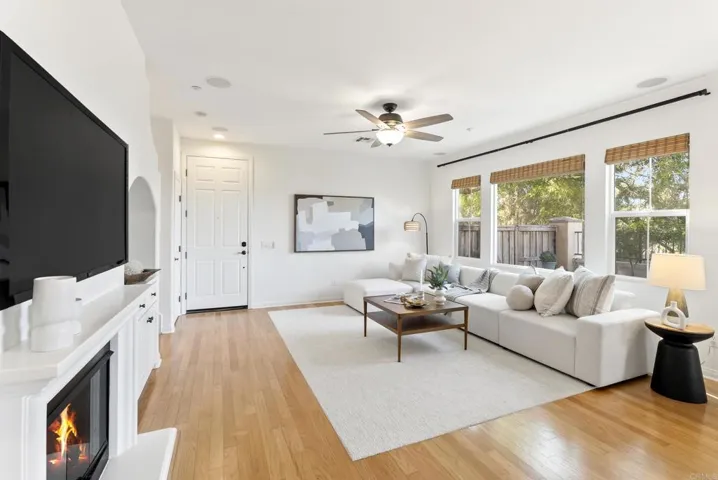 1215 Highbluff, San Marcos, California 92078
