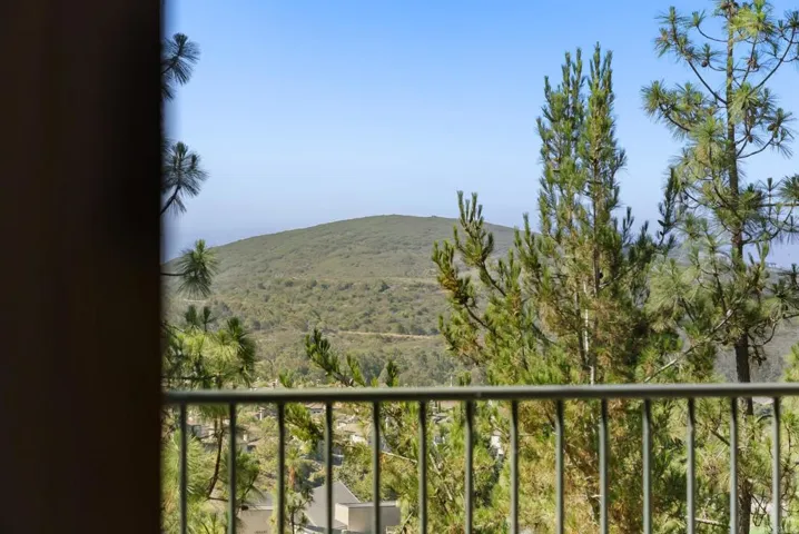 1215 Highbluff, San Marcos, California 92078