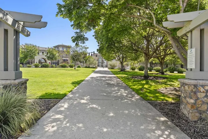 1215 Highbluff, San Marcos, California 92078