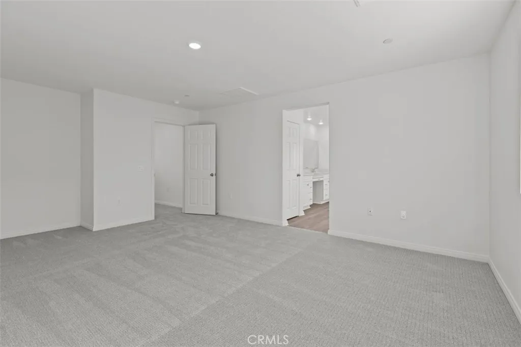4746 Sicily Drive, Lake Elsinore, California 92530 home-pic-13