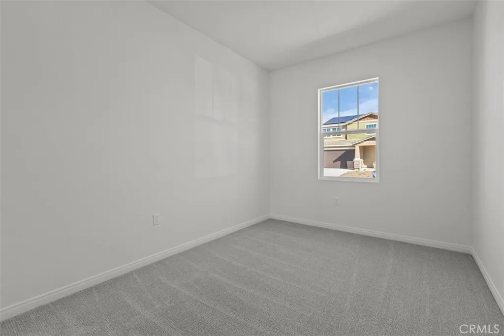 4746 Sicily Drive, Lake Elsinore, California 92530 home-pic-7