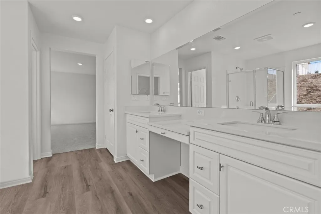4746 Sicily Drive, Lake Elsinore, California 92530 home-pic-5