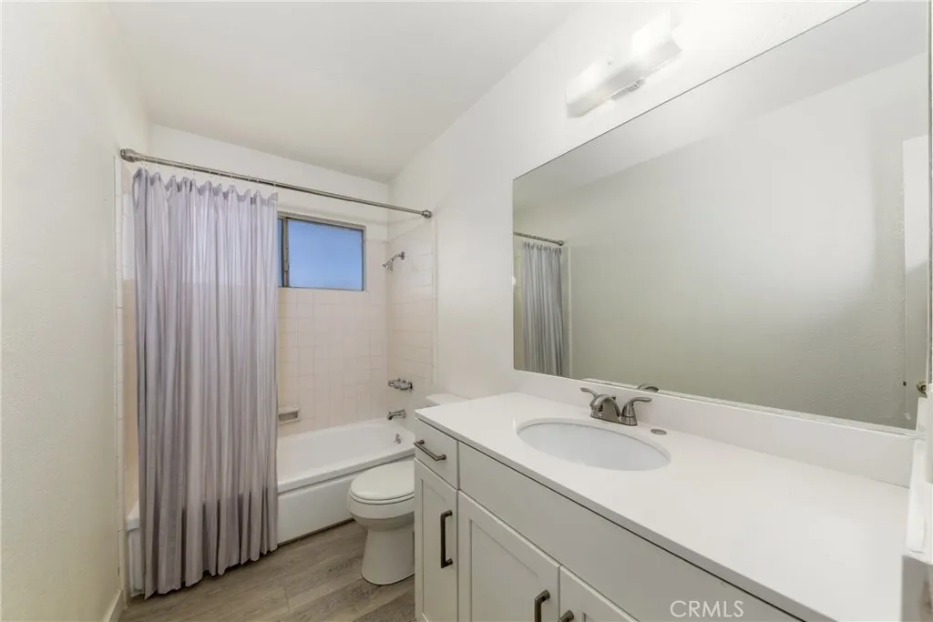 558 W Philadelphia St, Ontario, California 91762 home-pic-39