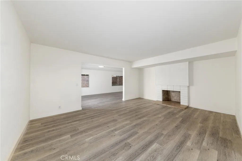 558 W Philadelphia St, Ontario, California 91762 home-pic-23