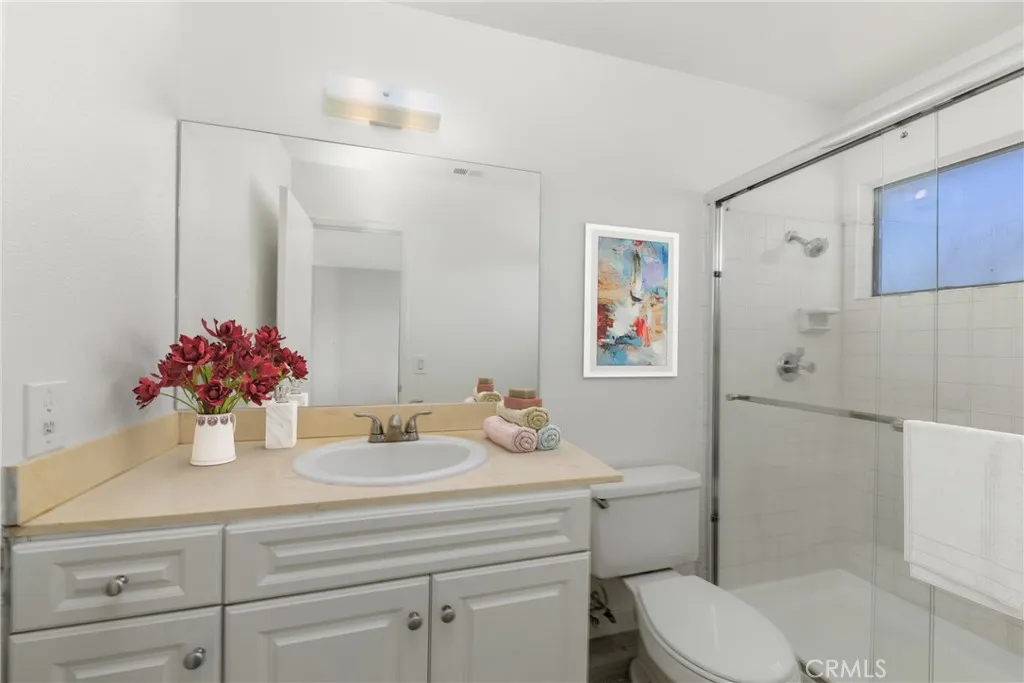 558 W Philadelphia St, Ontario, California 91762 home-pic-9
